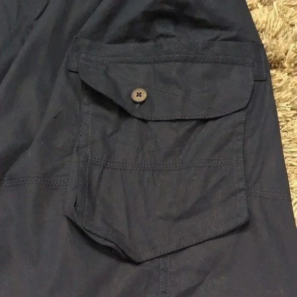 KENNETH Cole men's tech navy shorts - Picture 10 of 12